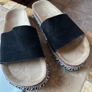 Elegant Black and Tan Women's Slide Sandals